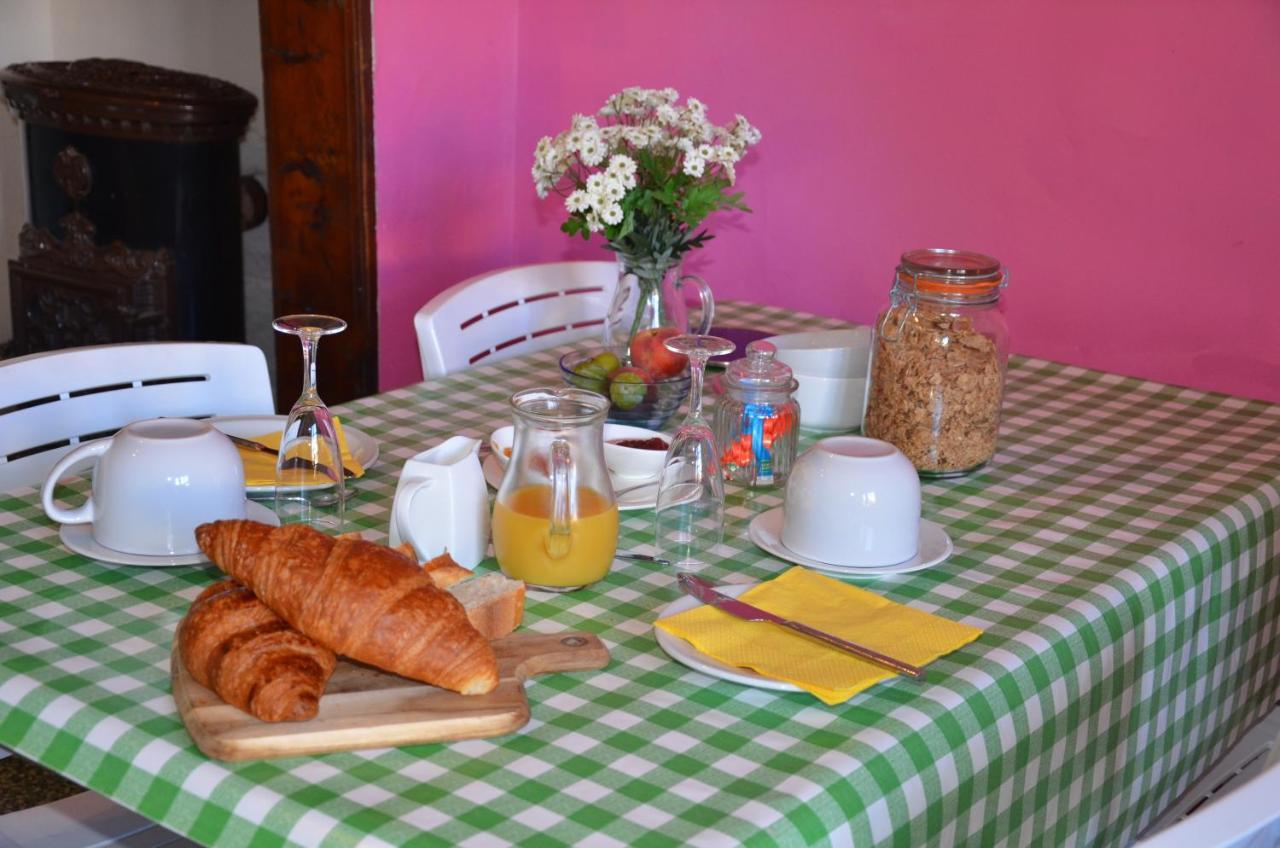 Bed and Breakfast Chez Madeleine Saint-Colomb-de-Lauzun Exteriér fotografie