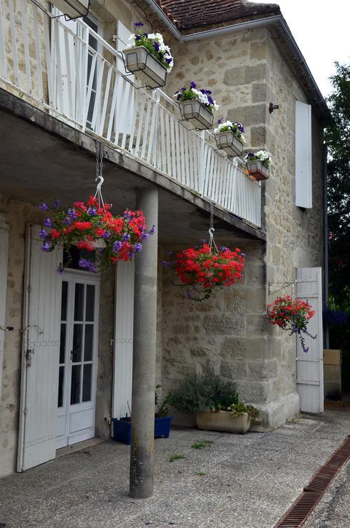 Bed and Breakfast Chez Madeleine Saint-Colomb-de-Lauzun Exteriér fotografie