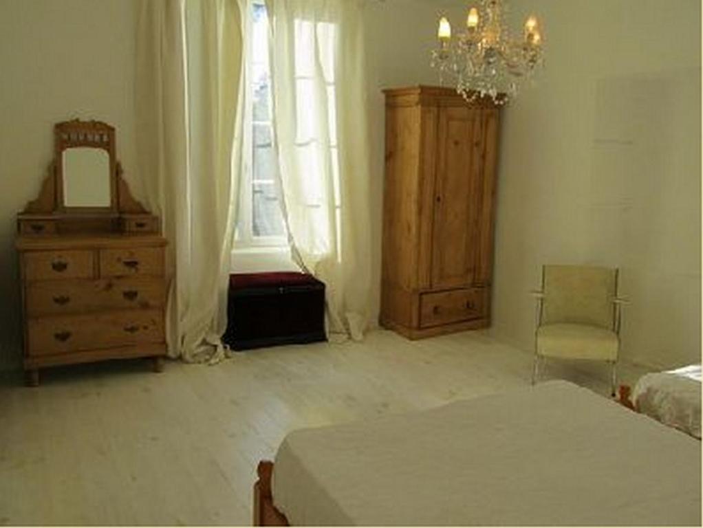 Bed and Breakfast Chez Madeleine Saint-Colomb-de-Lauzun Pokoj fotografie